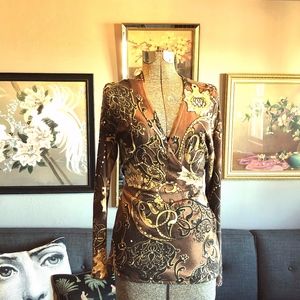 Cache wrap-style sweater